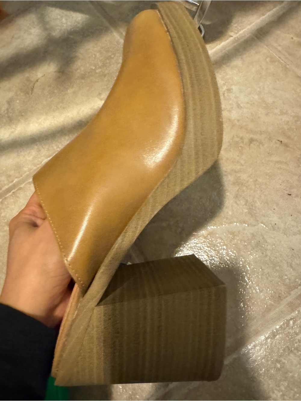 Universal Thread Tan Platform Mule Clogs - Picture 3 of 3